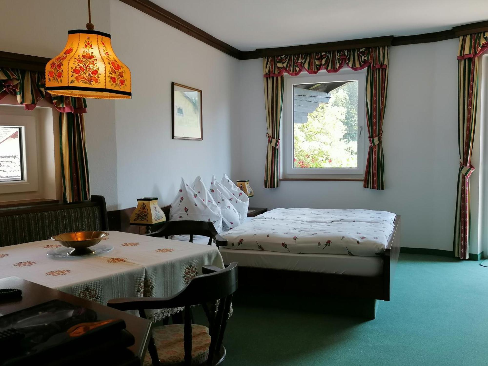 Hotel Garni Landhaus Buertlmair Hinterstoder Esterno foto