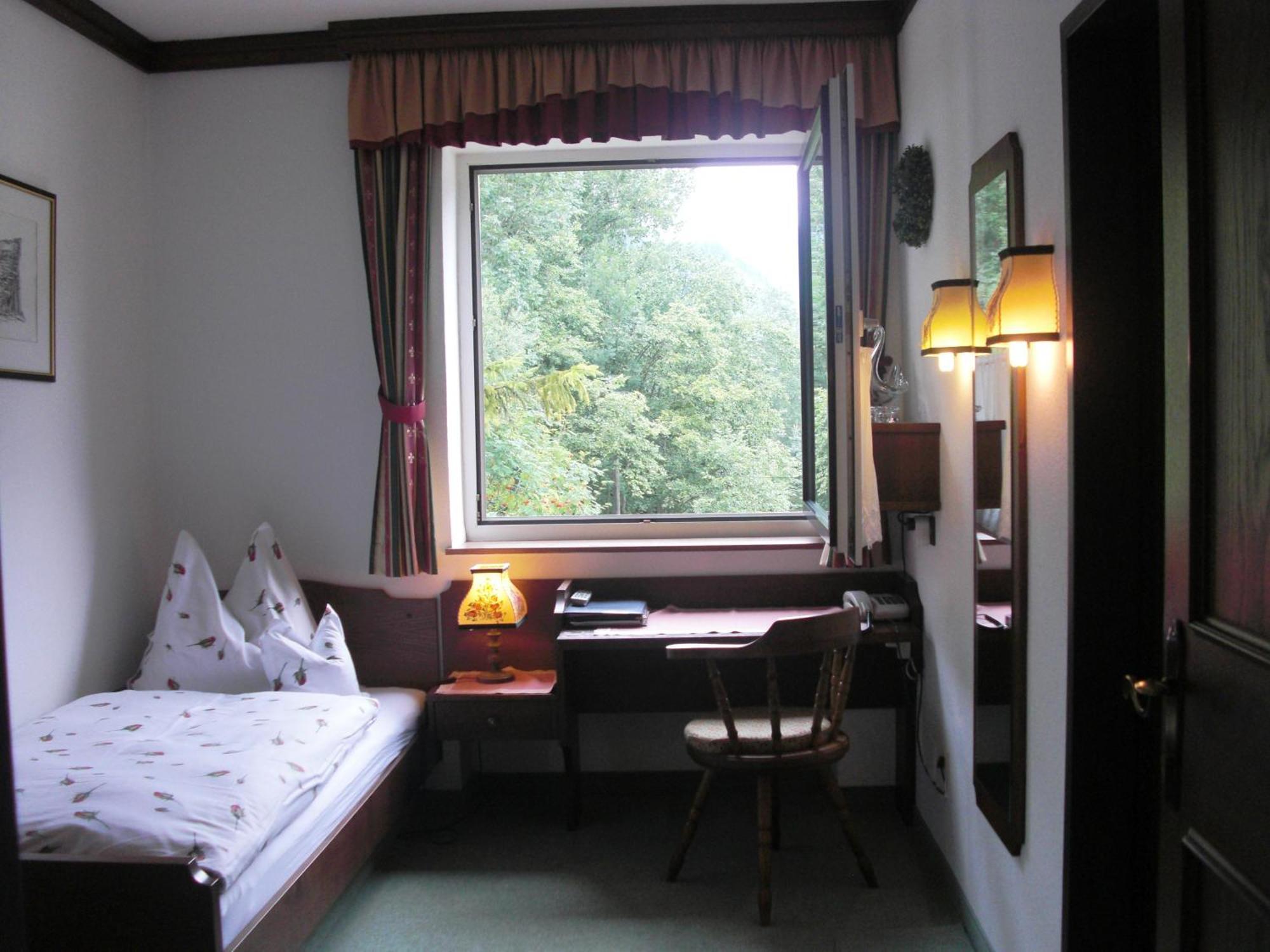 Hotel Garni Landhaus Buertlmair Hinterstoder Camera foto