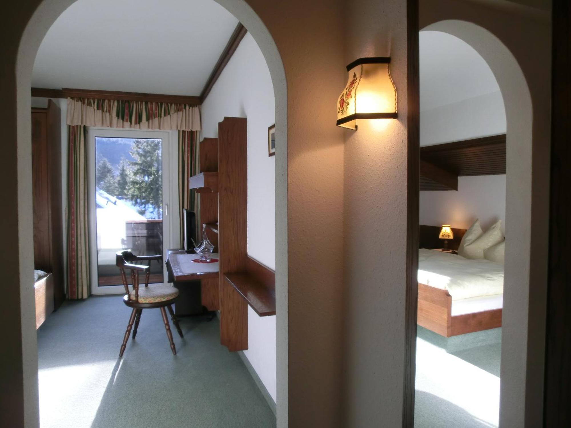 Hotel Garni Landhaus Buertlmair Hinterstoder Camera foto